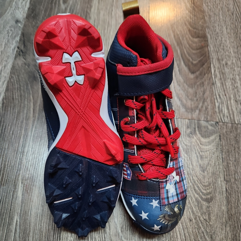 Outdoor soccer cleats size 13US